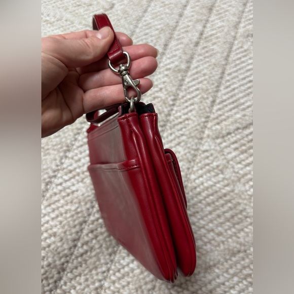 The perfect going out purse by Nine West genuine in gorgeous red - Picture 3 of 9